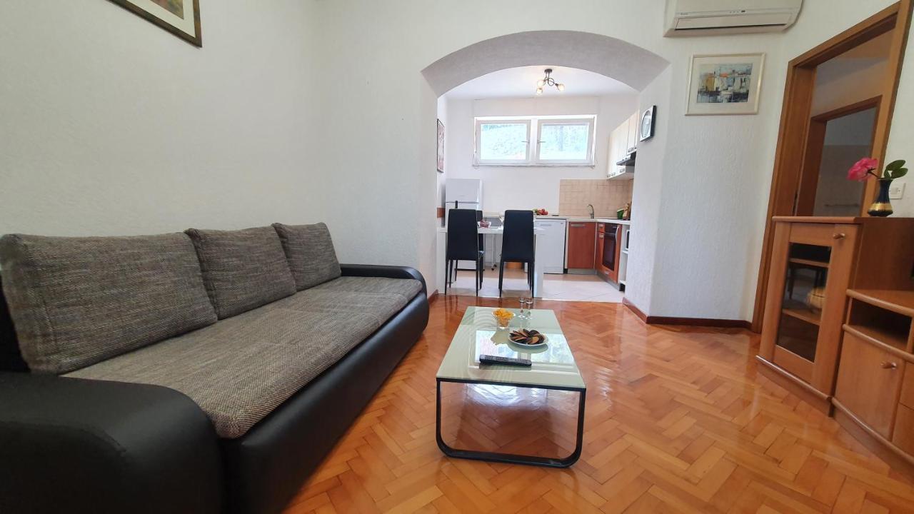 Apartments Anamarija Opatija Bagian luar foto