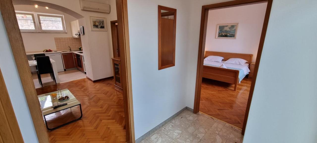 Apartments Anamarija Opatija Bagian luar foto